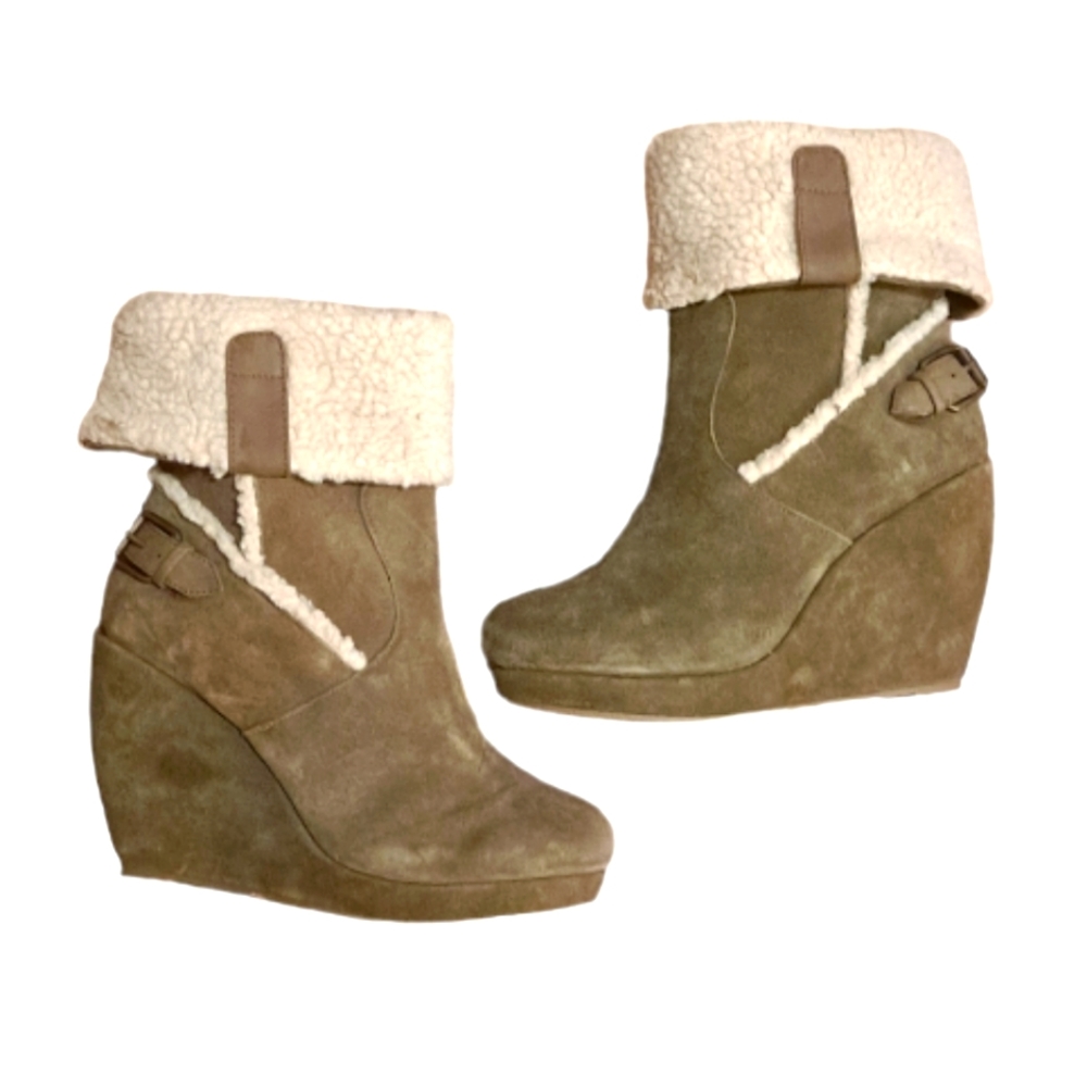 Nine West Olive Green Wedge Heel Zip Booties 8.5
